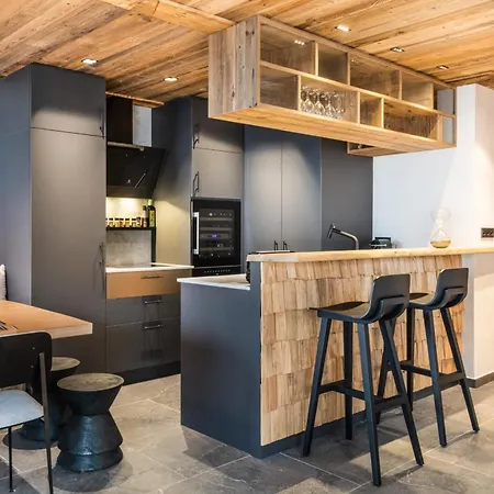 Spacious And Modern With Views 아파트 *
